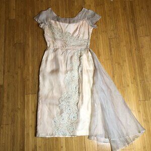 "Rescue Vintage" Pink Silk Delicate Lace sz Med Lrg 50s Bride Ghost Rose Gold